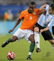 FUSSBALL  Olympia 2008  Peking  Vorrunde Elfenbeinkueste - Argentinien