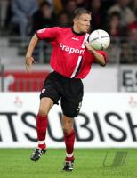 Fussball 1. Bundesliga: Frankfurt, VASOSKI Einzelaktion am Ball