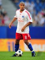 FUSSBALL 1 BUNDESLIGA, Hamburger SV: DE JONG Einzelaktion