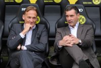 Fussball 1. Bundesliga : Geschaeftsfuehrer Hans Joachim Watzke mit Sportdirektor Michael Zorc (v. li. Borussia Dortmund)