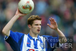 FUSSBALL BUNDESLIGA, Hertha BSC: Friedrich beim Einwurf