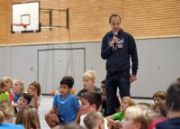Basketball 2. Bundesliga 19/20 Tigers Tuebingen besuchen Geschwister-Scholl-Schule