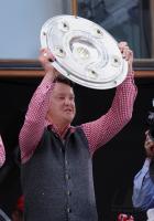 Fussball 1. Bundesliga :  JUBEL  Trainer Louis van Gaal  (FC Bayern Muenchen)