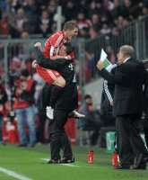 Fussball DFB Pokal 10/11 :  JUBEL Bastian Schweinsteiger (FC Bayern Muenchen)
