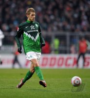 Fussball: 1. Bundesliga Saison 2010/2011: Werder Bremen, HUNT am Ball