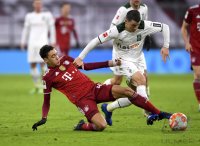 Fussball 1. Bundesliga Saison 21/22: FC Bayern Muenchen - Borussia Moenchengladbach