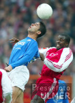 Fussball 1. Bundesliga: Bochum - Bayern, Zweikampf