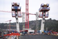 Neckartalbruecke der Bundesstrasse 32 ueber das Neckartal bei Horb