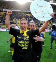 Fussball 1. Bundesliga Saison 2010/2011: Dortmund - Nuernberg