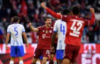Fussball 1. Bundesliga Saison 21/22: FC Bayern Muenchen -  Hertha BSC Berlin
