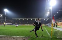 1. Fussball Bundesliga: Eckball von Franck Ribery (FC Bayern Muenchen)