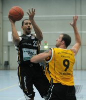 1. Basketball Bundesliga 2010/2011  Testspiel Walter Tigers Tuebingen - VfL Kirchheim Knights