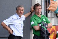 FUSSBALL 1. Bundesliga 13/14: Sportchef Florian Hinterberger und Teammanager Frank Baumann (SV Werder Bremen)