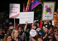 Gegendemo zum Streitgespraech OB Palmer und AfD Landesvorsitzender Frohnmaier in Tuebingen