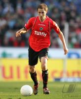 Fussball 1. Bundesliga: Hannover, CHERUNDOLO Einzelaktion