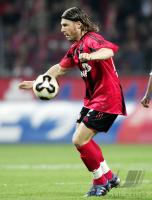 Fussball 1. Bundesliga: Leverkusen, VORONIN Einzelaktion am Ball