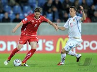 Fussball U21-EURO 2011 Halbfinale: Jonathan Rossini (li, Schweiz) gegen Tomas Pekhart (re, Tschechische Republik)