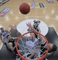 1. Basketball Bundesliga 2010/2011: Walter Tigers Tuebingen  - Giants Duesseldorf