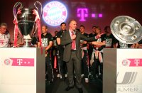 Fussball Champions Party 2013: FC Bayern Muenchen nach dem Gewinn des Triple