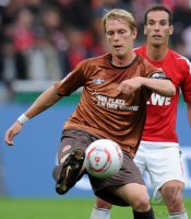 Fussball: 1. Bundesliga Saison 2010/2011, St. Pauli: EBBERS Einzelaktion