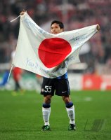 Fussball CHL  Saison 2010/2011: JUBEL mit der Japanischen Flagge, Yuto Nagatomo (Inter Mailand)