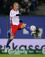Fussball: 1. Bundesliga Saison 2010/2011: Hamburg, PETRIC Einzelaktion