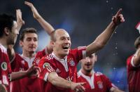 FUSSBALL  JUBEL ROBBEN  (FC Bayern Muenchen )
