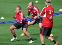 Fussball 1. Bundesliga 11/12: FC Bayern Muenchen Training in Doha