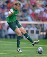 FUSSBALL  1. BUNDESLIGA:  MERTESACKER  (SV Werder Bremen )