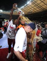 Fussball: DFB Pokal Finale: JUBEL David Alaba, Arjen Robben (v.li., FCB)