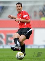 FUSSBALL 1. BUNDESLIGA: Hannover, EGGIMANN Einzelaktion