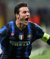 Fussball Champions League  Saison 2010/2011:  JUBEL Javier Zanetti (Inter)