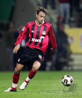 Fussball 1. Bundesliga: Leverkusen, BERBATOV Einzelaktion am Ball