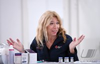 Corona-Impfstoff im Impfzentrum Paul Horn Arena Tuebingen