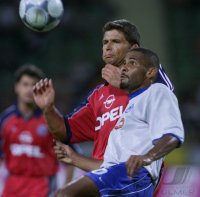 Fussball  1. Bundesliga  Ligacup  2000/2001: FC Bayern  M&Aring;&cedil;nchen - Hertha BSC Berlin