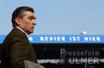 Fussball 1. Bundesliga: SCHALKE, ASSAUER