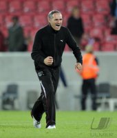 Fussball U21-EURO 2011 Halbfinale:  JUBEL nach dem Sieg Trainer Pierluigi Tami  (Schweiz)