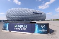 FUSSBALL INTERNATIONAL  CHL Finale 11/12:  Uebersicht der Allianz Arena mit dem Branding fuer das Finale