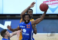 Basketball 1. Bundesliga 15/16 Hauptrunde: Walter Tigers Tuebingen - Mitteldeutscher BC