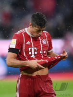 Fussball 1. Bundesliga Saison 17/18: FC Bayern Muenchen - Bayer 04 Leverkusen