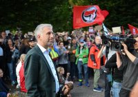 Gegendemo zum Streitgespraech OB Palmer und AfD Landesvorsitzender Frohnmaier in Tuebingen