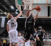 1. Basketball Bundesliga  09/10  Brose Baskets  - Walter Tigers