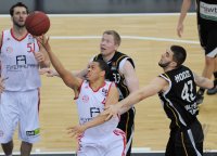 Basketball 1. Bundesliga 2011/2012:  Walter Tigers Tuebingen - FC Bayern Muenchen