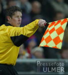 FUSSBALL CHL   FC Basel - Juve  Schiedsrichter -Assistent Volker Wezel (GER)