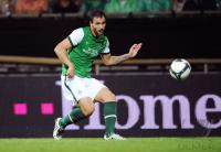 FUSSBALL, EUROPA LEAGUE: Werder Bremen, ALMEIDA Einzelaktion