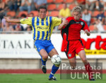 Fussball - DFB-Pokal: Braunschweig - Reutlingen, Zweikampf