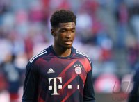 Fussball 1. Bundesliga Saison 17/18: FC Bayern Muenchen - SC Freiburg