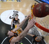 Basketball 1. Bundesliga 2012/2013:  Walter Tigers Tuebingen - ratiopharm Ulm