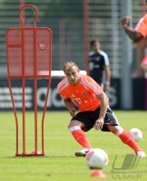Fussball 1. Bundesliga 12/13: Training beim FC Bayern Muenchen