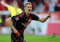 Fussball: 1. Bundesliga Saison 2010/2011: Leverkusen, BENDER